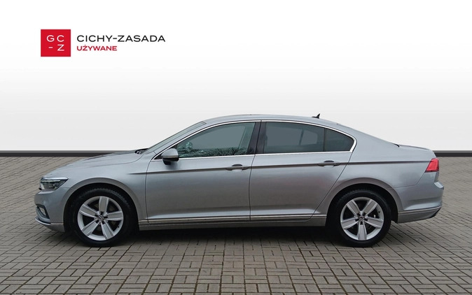 Volkswagen Passat cena 95900 przebieg: 144399, rok produkcji 2019 z Opoczno małe 781